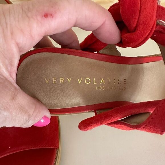NWOT Very Volatile Heels - Picture 6 of 6